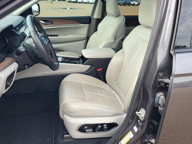 2022 Jeep Grand Cherokee Summit