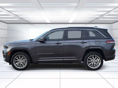 2022 Jeep Grand Cherokee Summit