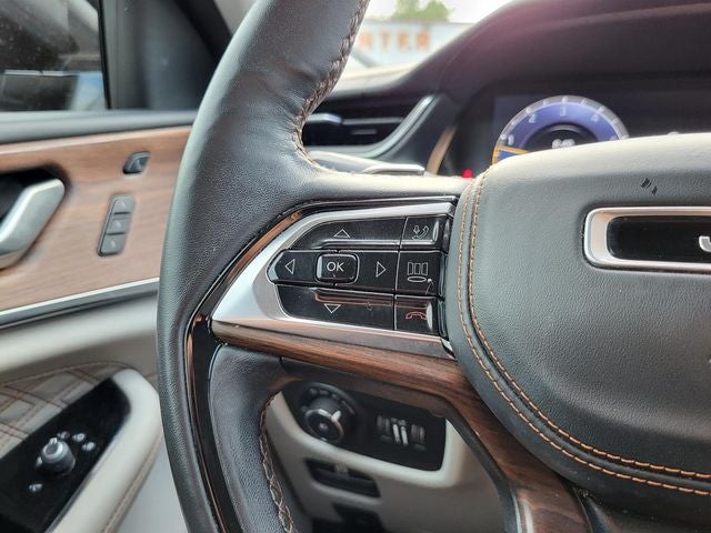 2022 Jeep Grand Cherokee Summit