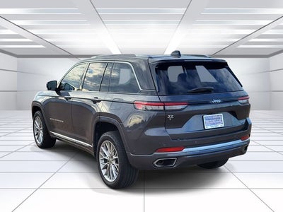 2022 Jeep Grand Cherokee Summit