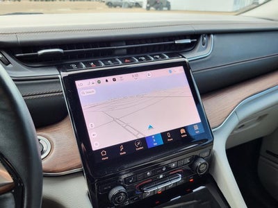 2022 Jeep Grand Cherokee Summit