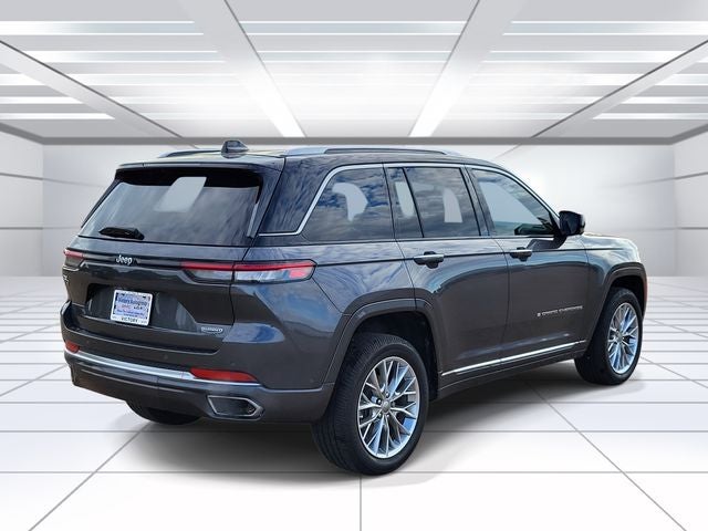 2022 Jeep Grand Cherokee Summit