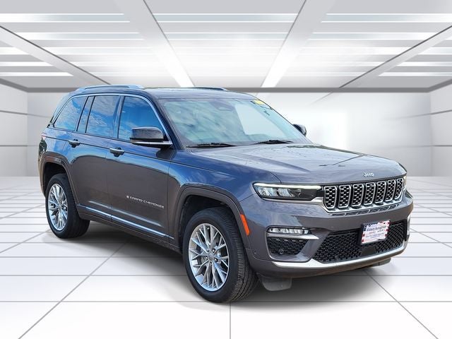2022 Jeep Grand Cherokee Summit