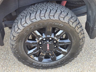 2025 GMC Sierra 2500HD AT4