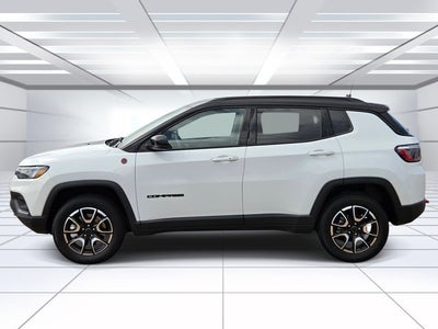 2025 Jeep Compass Trailhawk