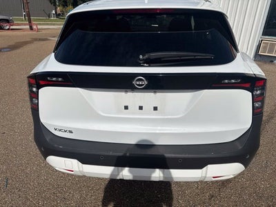 2025 Nissan Kicks SV