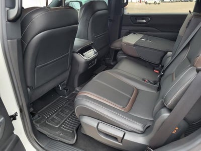 2025 Nissan Armada SL
