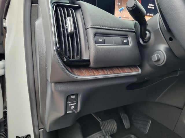 2025 Nissan Armada SL