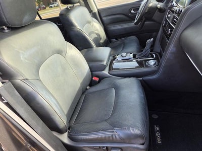 2024 INFINITI QX80 LUXE