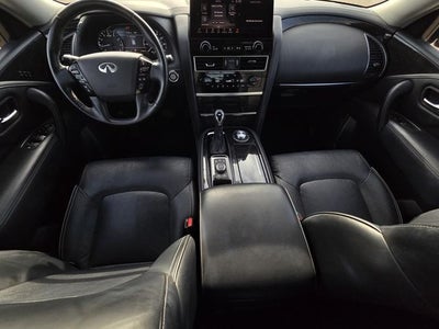 2024 INFINITI QX80 LUXE